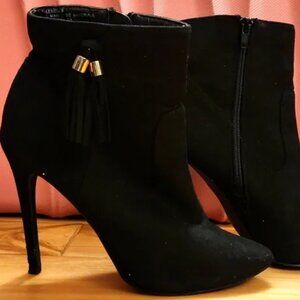 Black Suede gold Tassel Ankle Booties size 8.